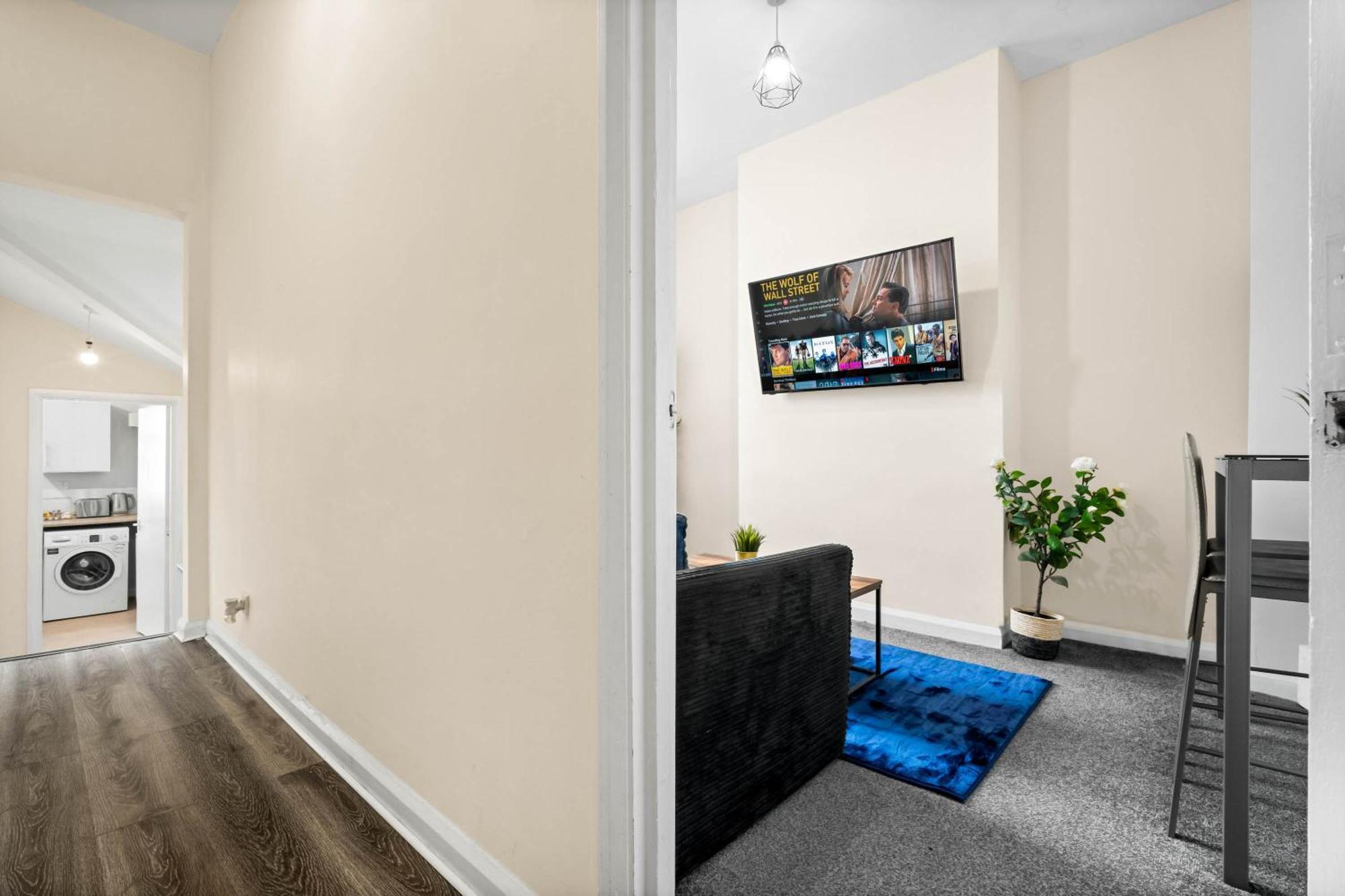 Two Bedroom Apartment - Single Beds - Accommodates 3 - Street Parking - Top Rated -Wbb West Bromwich Kültér fotó